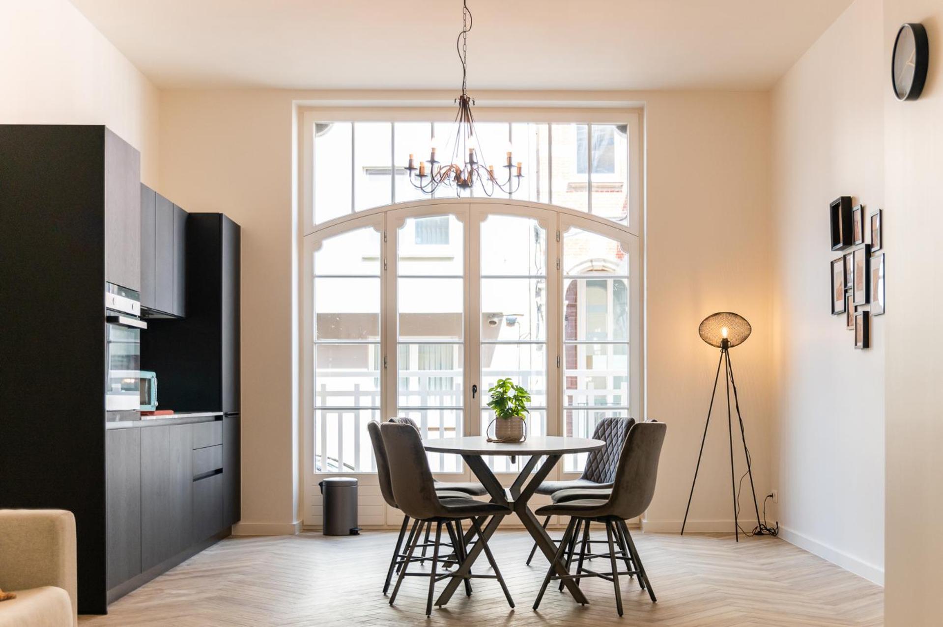 Beautiful Renovated Apartment In An Authentic Building Oostende Dış mekan fotoğraf