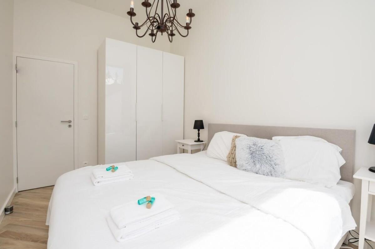 Beautiful Renovated Apartment In An Authentic Building Oostende Dış mekan fotoğraf